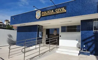 Imagem ilustrativa da imagem Bebê é atingido por estilhaços após vizinho jogar pedra em janela no ES