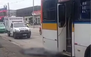 Imagem ilustrativa da imagem Idosa morre após cair sob rodas de ônibus na Avenida Norte, na Encruzilhada