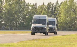 Imagem ilustrativa da imagem Mercado global de vans cresce e impulsiona nova Sprinter automática no ES