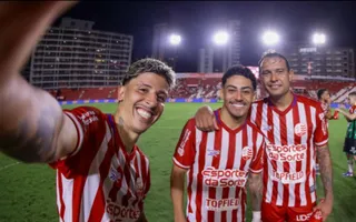 Imagem ilustrativa da imagem Náutico atropela América-MG nos Aflitos e consolida início avassalador na Série B