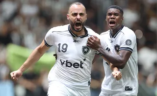 Imagem ilustrativa da imagem Novo transfer ban agrava crise no Botafogo