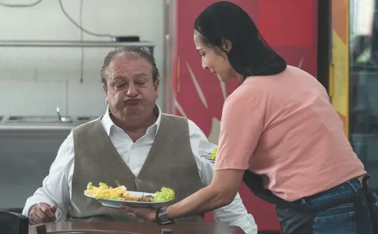 Imagem ilustrativa da imagem "Ratos de asas": restaurante com pombos é criticado em Pesadelo na Cozinha