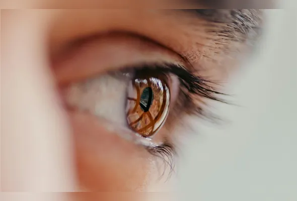 Imagem ilustrativa da imagem Cirurgia devolve visão a quem tem até 30 graus de miopia
