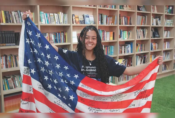 Yasmin de Castro Oliveira, 17 anos