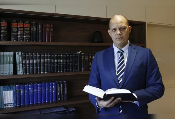 "O assassino, nesse crime, quer atingir à mulher e usa as pessoas que ela gosta para alcançar seu objetivo", Marcos Daniel Vasconcelos Coutinho, advogado