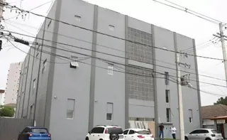 Imagem ilustrativa da imagem Atendente do IML é preso por transferir dinheiro com celular de morto em SP