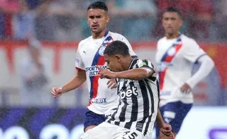 Imagem ilustrativa da imagem Bahia aproveita erro grotesco e vira contra o Botafogo pelo Brasileirão