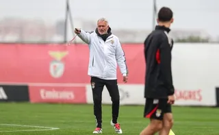 Imagem ilustrativa da imagem Benfica anuncia saída de Mourinho para o Real Madrid por quantia milionária