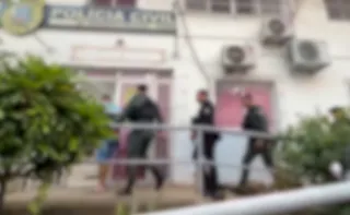 Imagem ilustrativa da imagem Casal é preso por sequestrar e torturar homem após sofrer golpe de R$ 50 mil