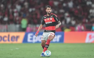 Imagem ilustrativa da imagem Duelo bilionário entre Flamengo e Palmeiras neste sábado
