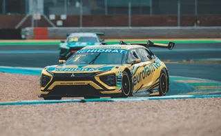Imagem ilustrativa da imagem Emoções da Stock Car ao meio-dia na TV Tribuna/Band