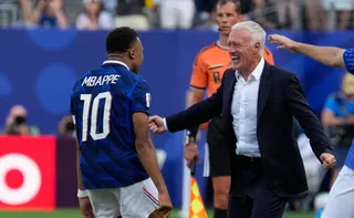 Imagem ilustrativa da imagem Mbappé e Deschamps exaltam vitória e alertam sobre força do Paraguai