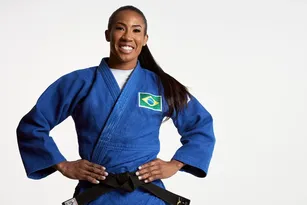 Imagem ilustrativa da imagem Medalhista olímpica, Ketleyn Quadros anuncia aposentadoria dos tatames