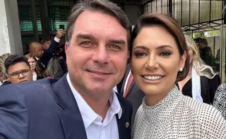 Imagem ilustrativa da imagem Michelle critica Flávio Bolsonaro e diz que foi maltratada