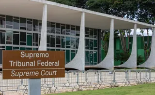 Imagem ilustrativa da imagem Moraes marca para 28 de julho depoimento de Flávio Bolsonaro à PF