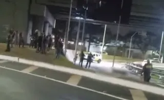 Imagem ilustrativa da imagem Motociclista morre após cair embaixo da roda de coletivo na Serra