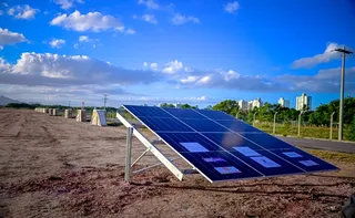 Imagem ilustrativa da imagem Obra de usina solar vai abrir 100 empregos no aeroporto de Vitória
