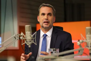 Imagem ilustrativa da imagem PEC da 6x1 é equilibrada e compatível com o Brasil, afirma ministro do Planejamento