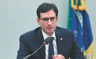 Imagem ilustrativa da imagem Relator defende mudança imediata na jornada de trabalho