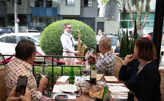Imagem ilustrativa da imagem Restaurante celebra cultura da França com música, dança e almoço em Vitória