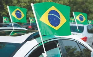 Imagem ilustrativa da imagem Saiba como evitar a multa em época de personalização do carro para a Copa do Mundo