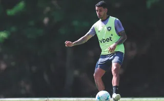 Imagem ilustrativa da imagem Santi cobra nova postura do Botafogo após empate