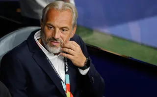 Imagem ilustrativa da imagem Técnico da RD Congo sabe da morte do pai na entrevista coletiva
