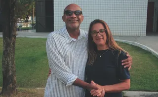 Imagem ilustrativa da imagem Um presente de amor no Dia dos Namorados: professora vai doar rim para o marido