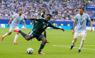 Imagem ilustrativa da imagem Uruguai empata com Arábia Saudita e Grupo H não tem vencedor na 1ª rodada da Copa