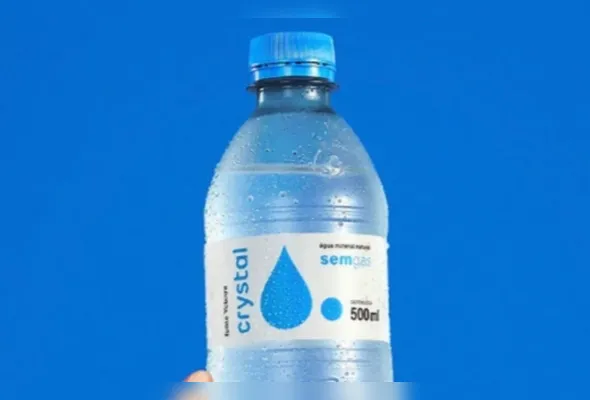 Água Mineral Natural sem Gás da marca Crystal