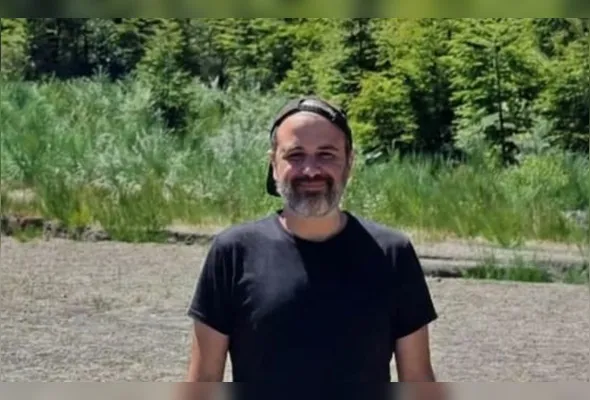 Rafael Melo Darrouy tenta sair do país desde maio