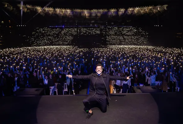Renato Albani fez o show para mais de 15 mil pessoas