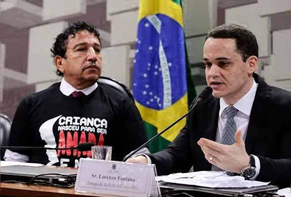 Magno Malta e Lorenzo Pazolini em 2017,  quando o senador era presidente da CPI dos Maus Tratos e Pazolini titular da Delegacia de Proteção à Criança e ao Adolescente de Vitória
