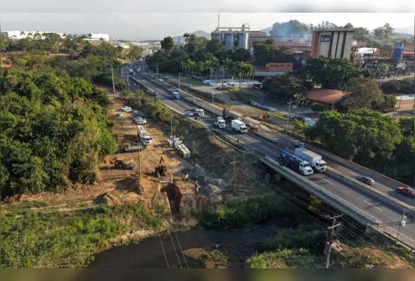 Início da obra do tunnel liner, método que emprega escavação subterrânea e não causa interrupção no trânsito