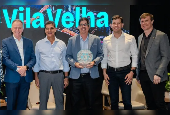 Casagrande, Ricardo, Tommasi e Arnaldinho no evento em que governador anunciou também a ampliação da 2ª Ponte e a futura extensão da alça da 3ª Ponte até a Jair de Andrade