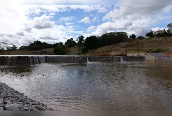 Obra amplia armazenamento de água e mira estiagens; reservatório tem 1 milhão de m³ e pode garantir até 90 dias de segurança hídrica no município
