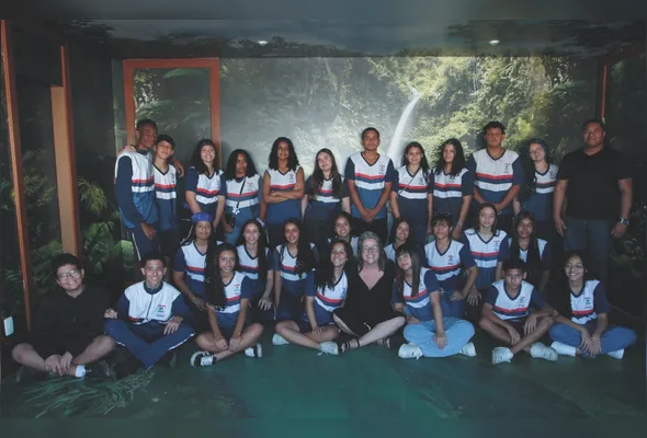 Alunos da Unidade Municipal de Ensino Fundamental Gil Bernardes, em Vila Velha, durante  visita à Rede Tribuna