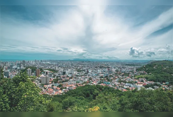 Parte de Vila Velha vista do alto: cidade lidera o ranking estadual de potencial de consumo