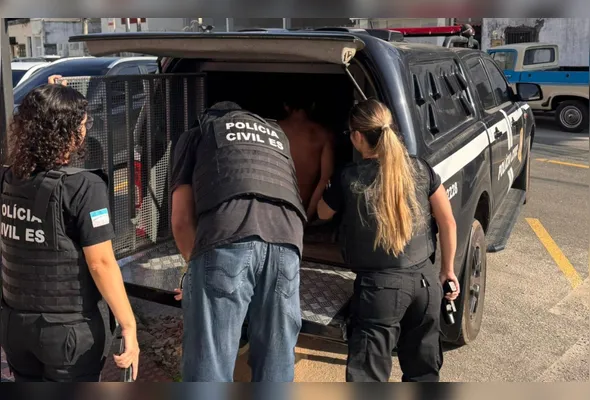 Momento da prisão do suspeito de 19 anos em Guarapari