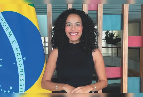 Flávia Medeiros buscou a Justiça para continuar nas etapas do concurso e poder  participar do  curso de formação em Brasília. Ela   tomou posse em abril e logo  depois veio a exoneração, divulgada no Diário Oficial da União no dia 22 de maio