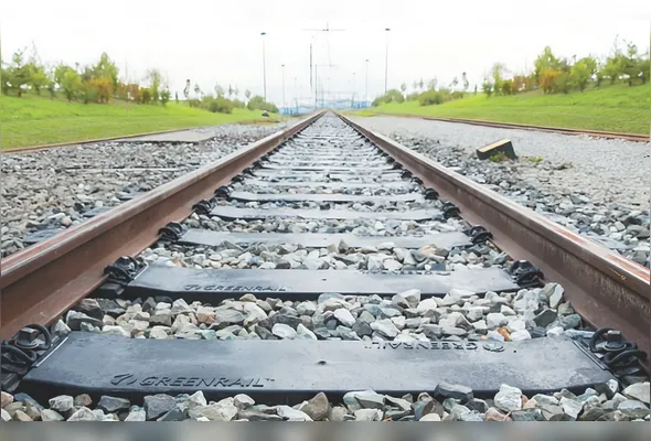 O leilão da ferrovia EF-118, o Anel Ferroviário Sudeste, foi reprogramado para setembro e segue aguardando ajustes do TCU antes da publicação do edital