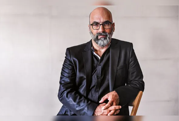 Valter Hugo Mãe conta uma história cheia de ambição, inveja e desejo