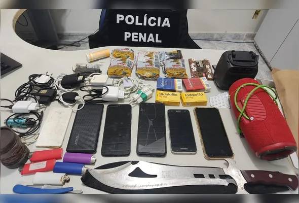 Materiais apreendidos durante operação