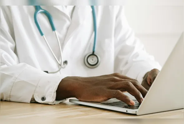 Imagem ilustrativa da imagem Médicos criados por Inteligência Artificial