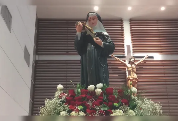 Na Paróquia Nossa Senhora da Glória, em Vila Velha, a missa em honra à santa será às 19h30, na Matriz.