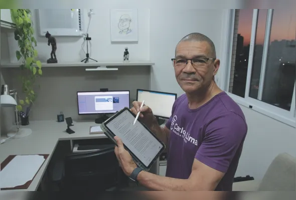 Carlos Lima afirma que orienta os estudantes sobre a importância da IA, desde que ela não produza todo o texto