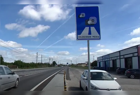 Placa de radar de velocidade média em rodovia no País: por ora, sem multa