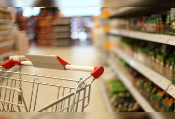 Supermercados terão horários especiais