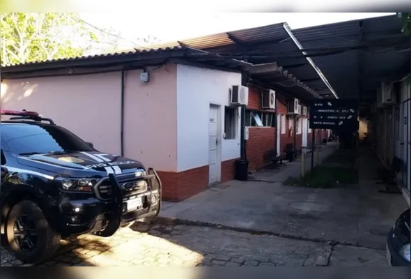 Imagem ilustrativa da imagem Suspeito de perseguir e tentar colocar fogo na casa da vizinha é preso no ES
