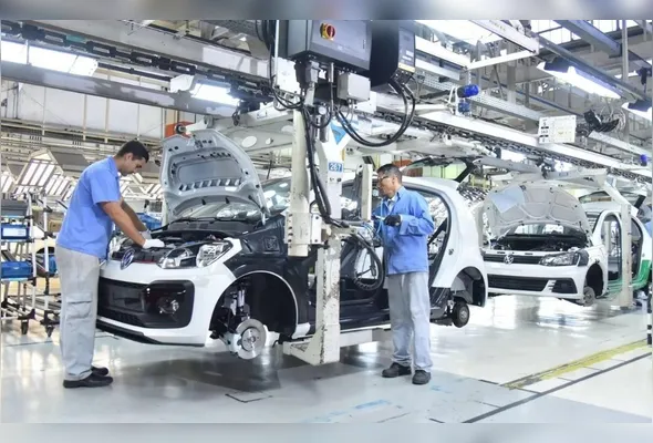 Linha de montagem em fábrica da Volkswagen: “mudanças profundas”